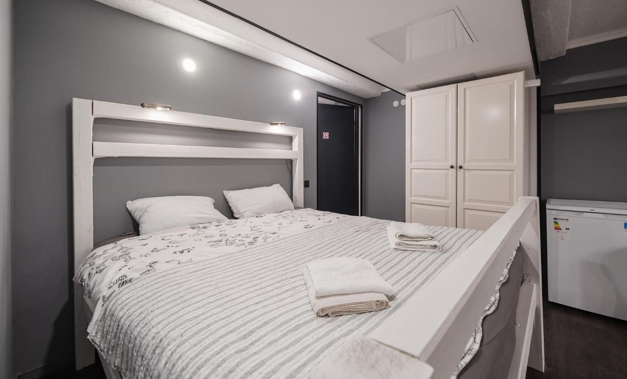 Islandijos Self Check-In Basement Apartments Βίλνιους Εξωτερικό φωτογραφία
